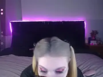 Chaturbate Live Sex Cam of shysweetrish