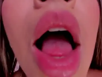 Chaturbate Adult Webcam of salommecruz01