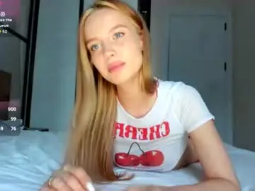 Chaturbate Live Sex Cam of amazing_roxana
