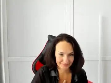 Chaturbate Live Sex Cam of peachboomm