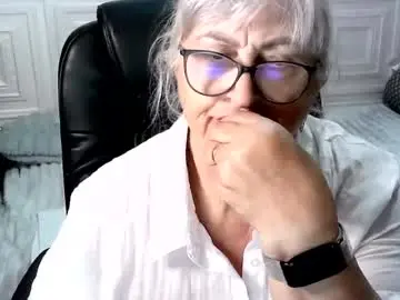 Chaturbate Live Sex Cam of lolkaalyss