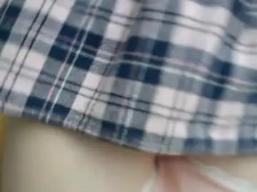 Chaturbate Live Sex Cam of single_fox_4u