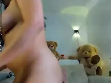 Chaturbate Live Sex Cam of eva_lee18