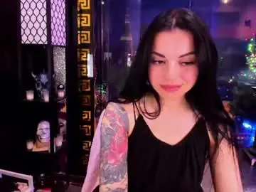 Chaturbate Adult Webcam of alma_pearl
