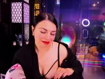 Chaturbate Live Sex Cam of alma_pearl