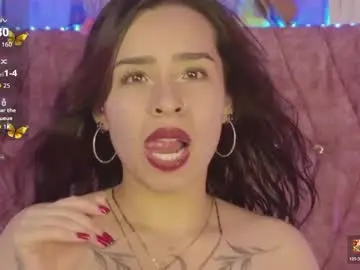 Chaturbate Live Sex Cam of katiie_m