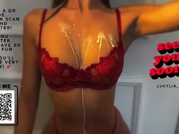 Chaturbate Watch Live Sex Cams of lucylia_