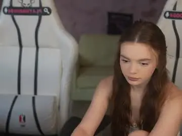 Chaturbate Nude Webcam of kira0541