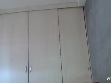 Chaturbate Live Sex Cam of srta_jenn_croft
