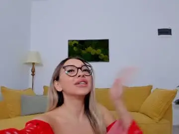 Chaturbate Sex Cam of emrya