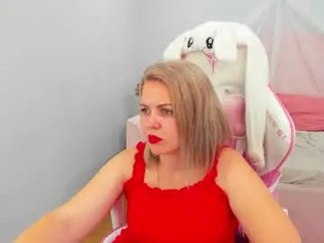 Chaturbate Best live sex cam show of adeleravelle