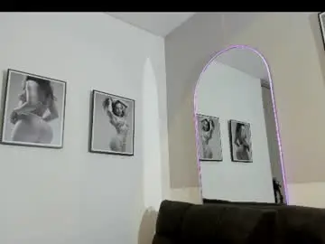 Chaturbate Best live sex cam show of olivia_collisn