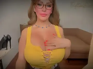 Chaturbate Live Sex Cam of giftedgirl4u