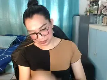 Chaturbate Watch Live Sex Cams of urwetasianprincessxx