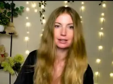 Chaturbate Adult Video Chat of honey_lilly_