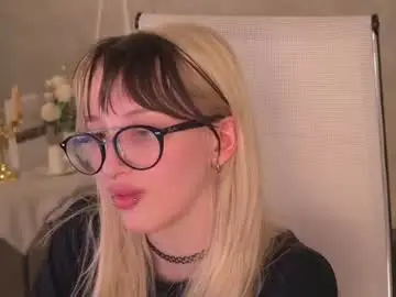 Chaturbate Sex Chat of eevamarie