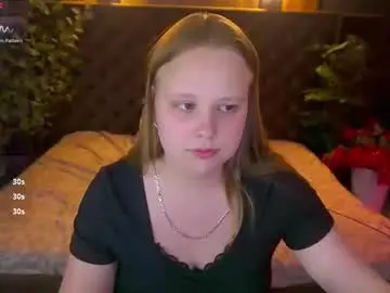 Chaturbate Adult Webcam of crystallpaws_