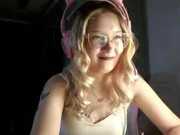 Chaturbate Watch Live Sex Cams of lomamcmeen