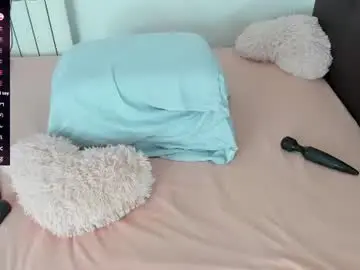 Chaturbate Live Sex Cam of aliceplushsigh