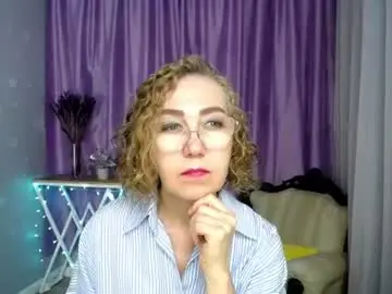 Chaturbate Live Porn of queen_a_n_i