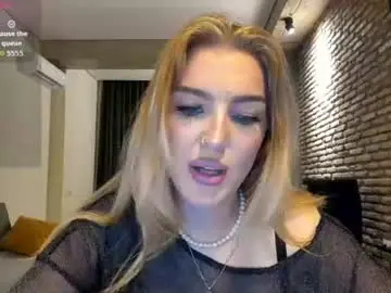 Chaturbate Live Porn of hi_lina