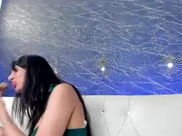 Chaturbate Live Sex Cam of belle_emmanuelle