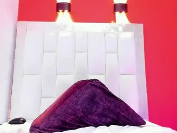 Chaturbate Free Porn Cam of roxy_sexy69