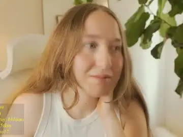 Chaturbate Free Live Porn of skarpio17