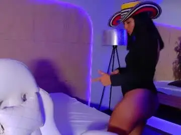 Chaturbate Live Sex Cam of hannahmonttgomery