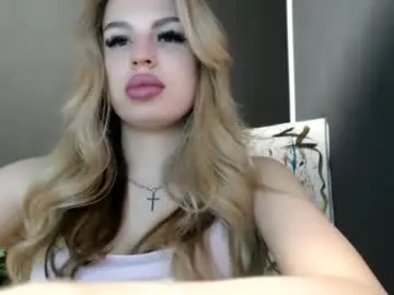 Chaturbate Free Porn Cam of rosaline_ly