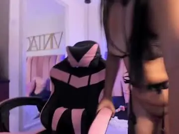 Chaturbate Live Porn of kiara_rose1