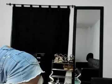 Chaturbate Free Live Porn of violeta_gracee