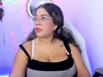 Chaturbate Live Sex Cam of latinamav22