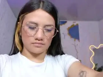 Chaturbate Live Porn of chiara_tay