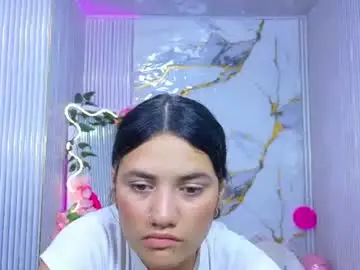 Chaturbate Watch Live Sex Cams of chiara_tay