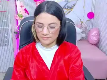 Chaturbate Live Sex Cam of chiara_tay