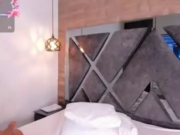 Chaturbate Live Sex Cam of rose_evans__