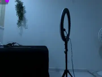 Chaturbate Free Live Porn of alondrasoomer