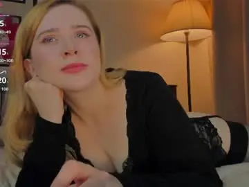 Chaturbate Live Sex Cam of lavender_tender