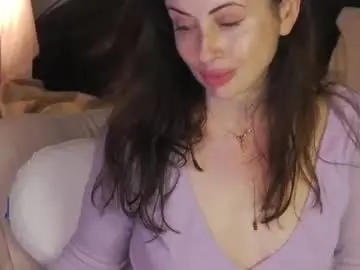 Chaturbate Live Sex Cam of mia_lovi