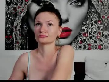 Chaturbate Adult Webcams of illegalbeauty87