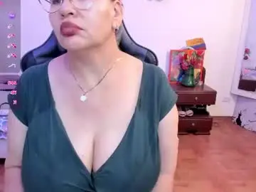 Chaturbate Adult Webcams of esmeralda_milf1