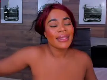 Chaturbate Watch Live Sex Cams of dakotadesire_10