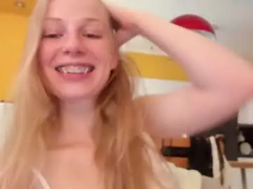 Chaturbate Watch Live Sex Cams of magic_couple13