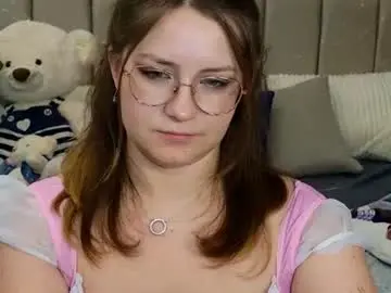 Chaturbate Live Sex Cam of briarwynn