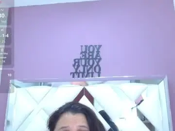 Chaturbate Live Sex Cam of kerly_doll