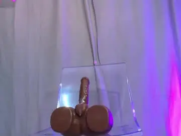 Chaturbate Adult Video Chat of coralkihot