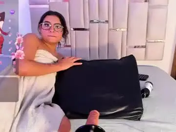 Chaturbate Nude Webcam of miikaela_banes