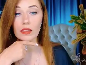 Chaturbate Nude Webcam of missbeverlymills