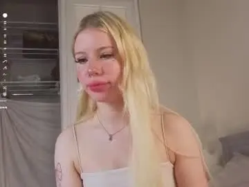 Chaturbate Live Sex Cam of sinfulfairy